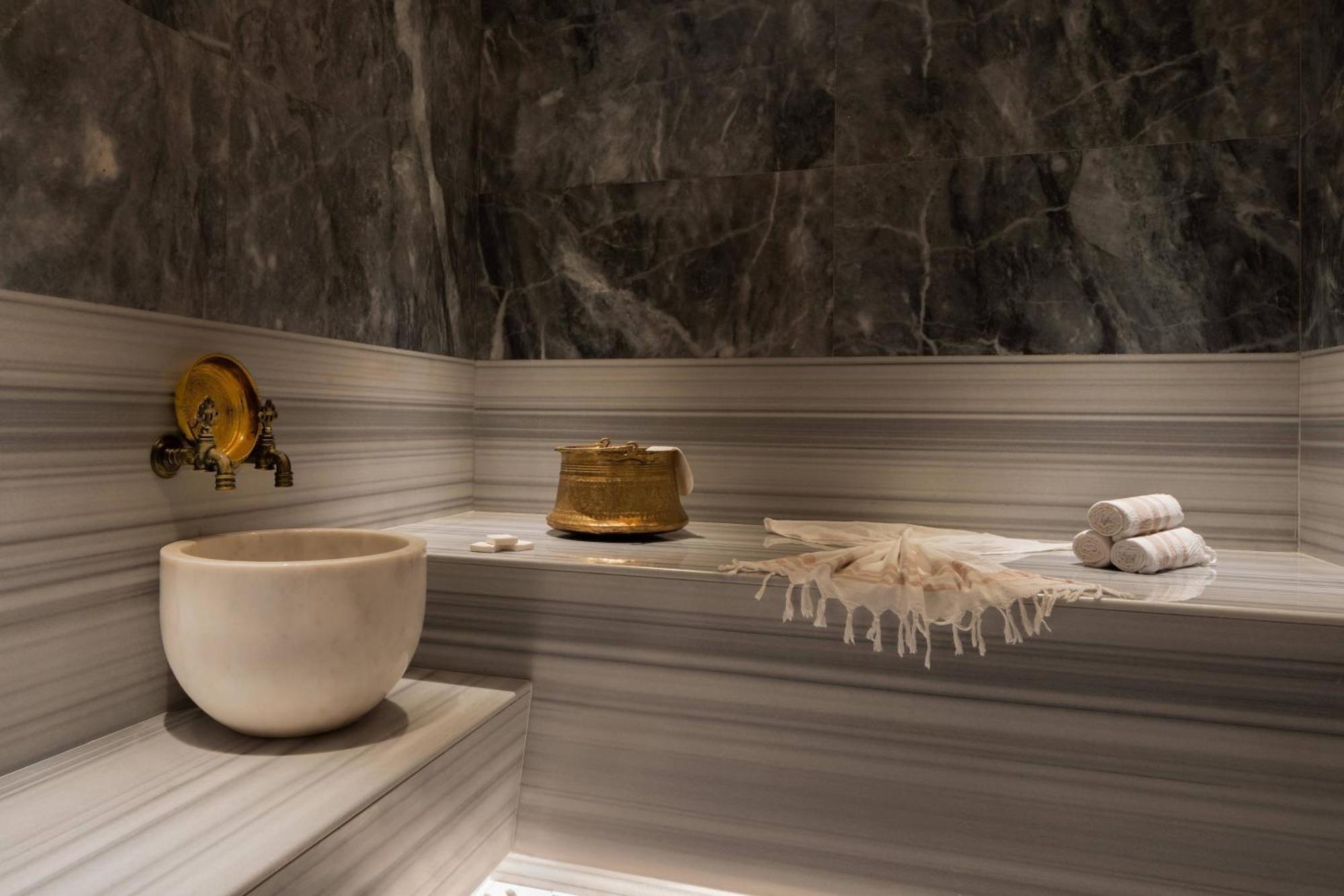 Izmir Marriott Hotel Kültér fotó Turkish bath